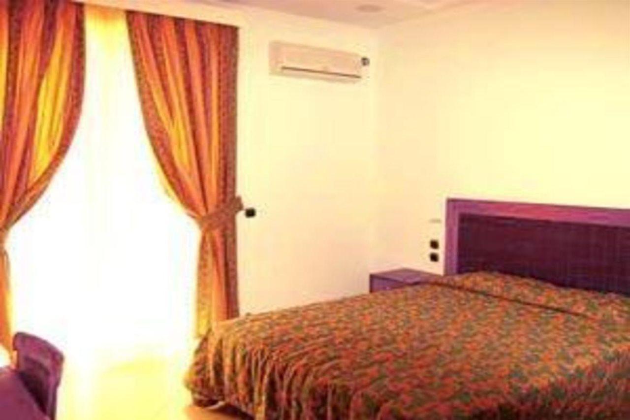Brazil Hotel Афины Экстерьер фото